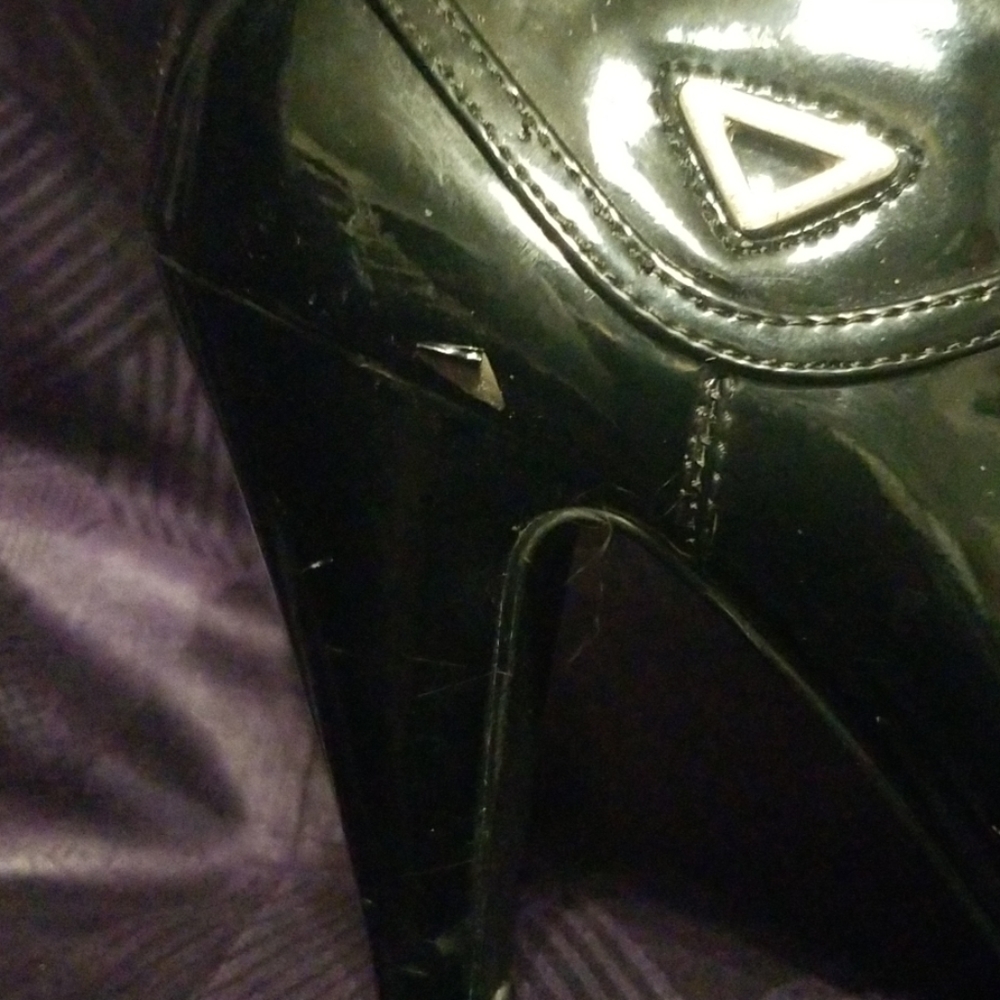 Booties - Picture 6 of 7